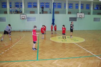 Młodzi adepci szczypiorniaka na turnieju w Szczecinie