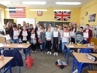 SUKCES UCZNIÓW SP1 W Nowogardzie w konkursie języka angielskiego