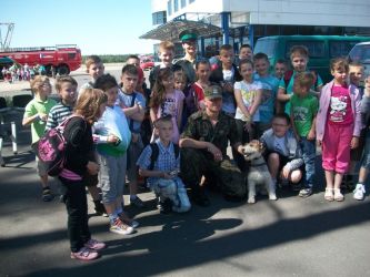 Klasa IIa poznaje prace lotniska w Goleniowie